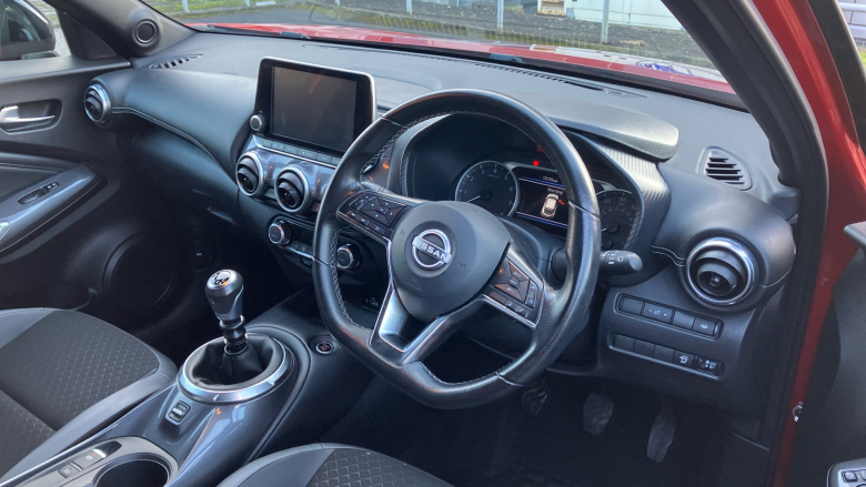 Nissan Juke 1.0 DiG-T 114 N-Connecta 5dr Petrol Hatchback
